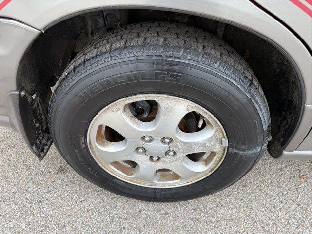 used 1998 Subaru Legacy car, priced at $7,500