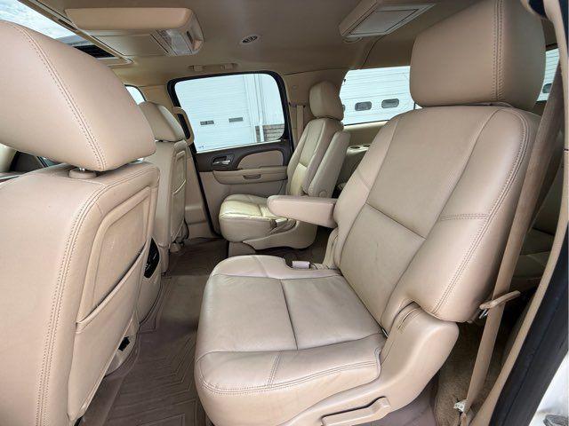 used 2014 Chevrolet Suburban car, priced at $13,000