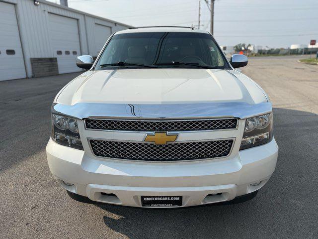 used 2014 Chevrolet Suburban car, priced at $13,000