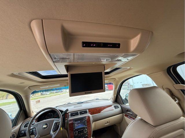 used 2014 Chevrolet Suburban car, priced at $13,000