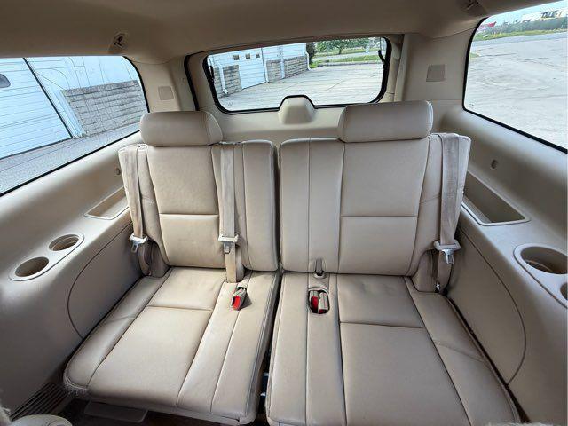 used 2014 Chevrolet Suburban car, priced at $13,000