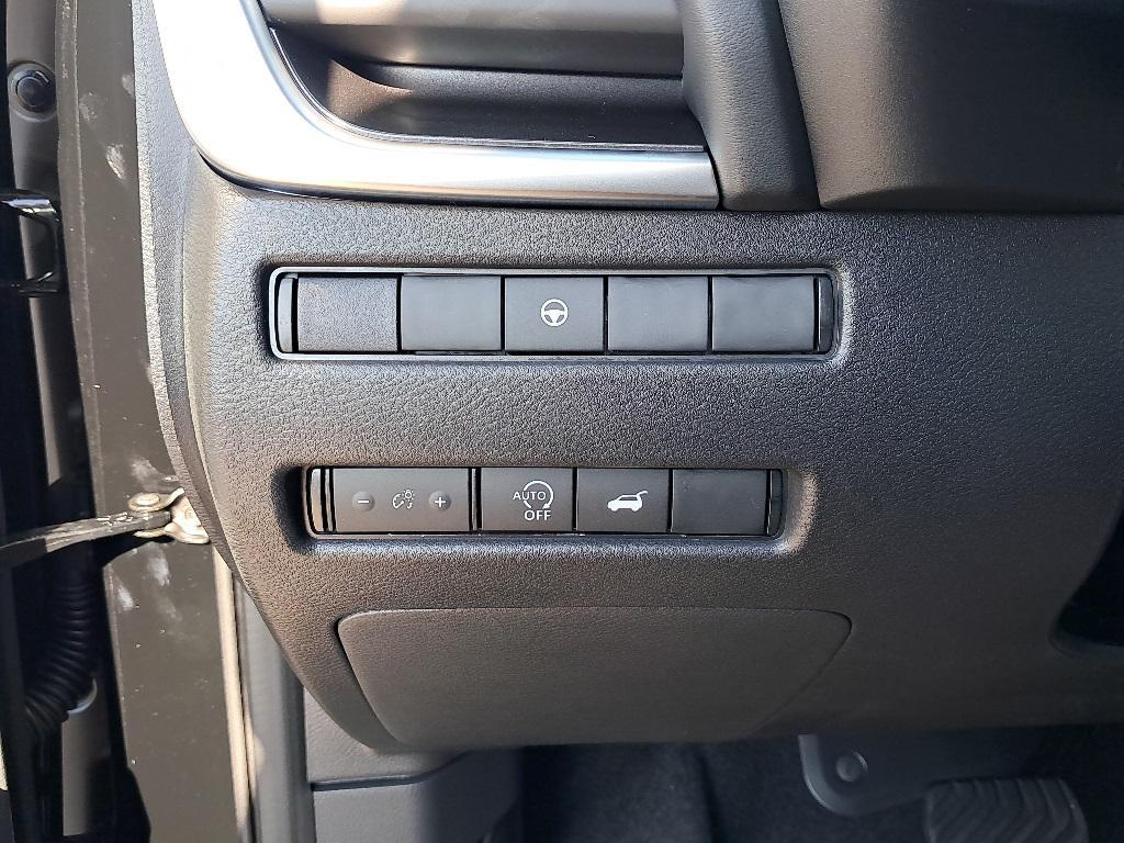 new 2026 Nissan Rogue car, priced at $33,052