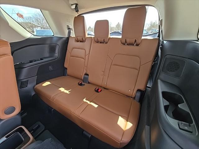 new 2025 Nissan Pathfinder car, priced at $52,187