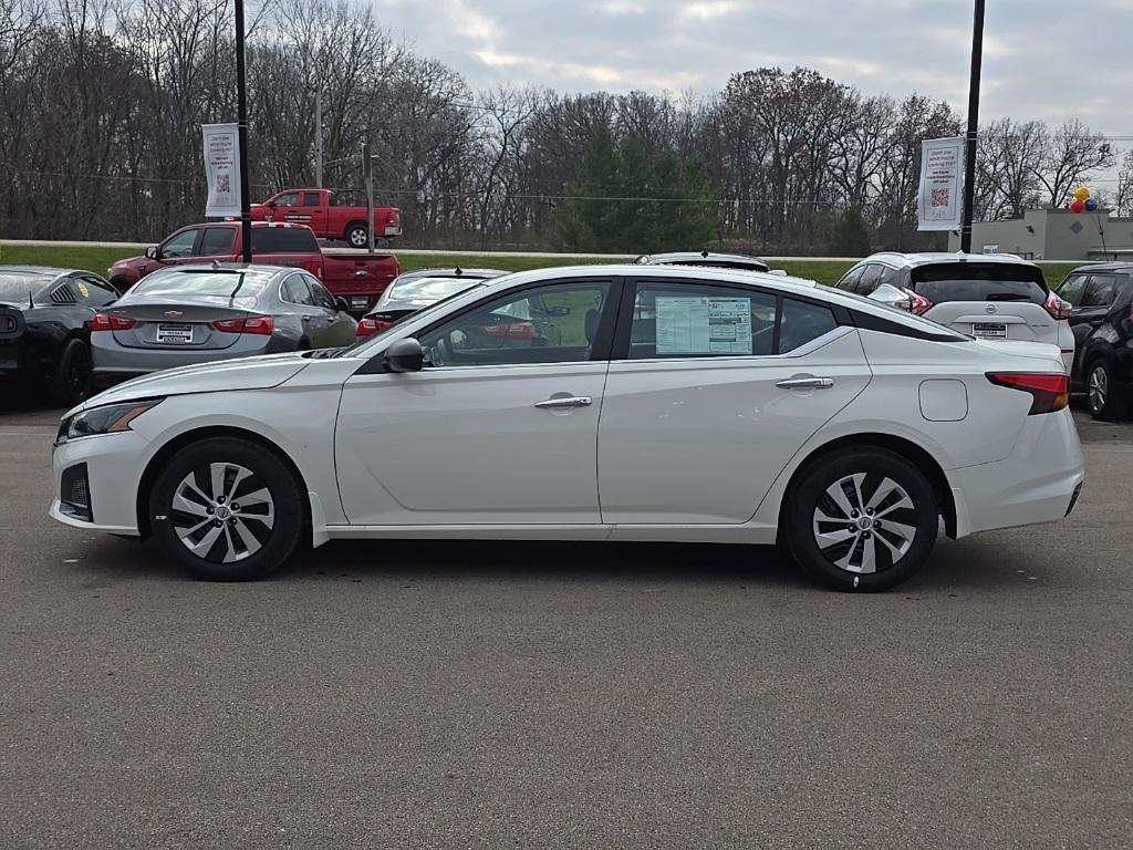 new 2025 Nissan Altima car, priced at $26,088