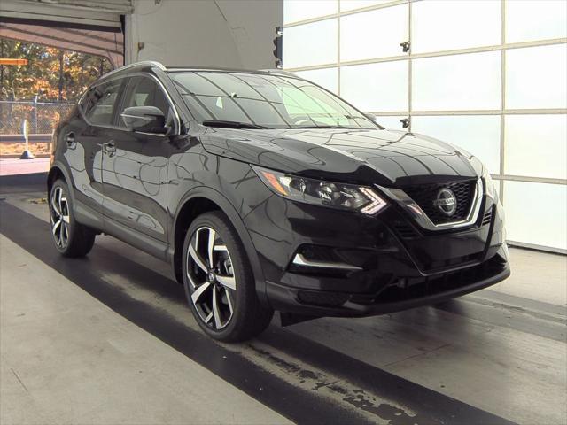 used 2022 Nissan Rogue Sport car, priced at $25,398