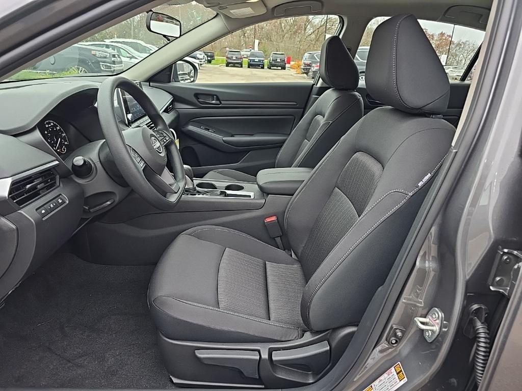 new 2025 Nissan Altima car, priced at $26,088