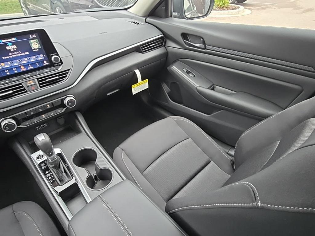 new 2025 Nissan Altima car, priced at $26,088