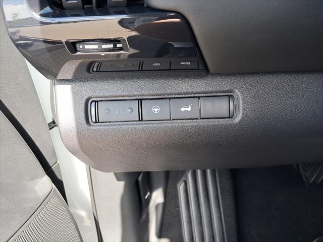 new 2025 Nissan Pathfinder car, priced at $45,776