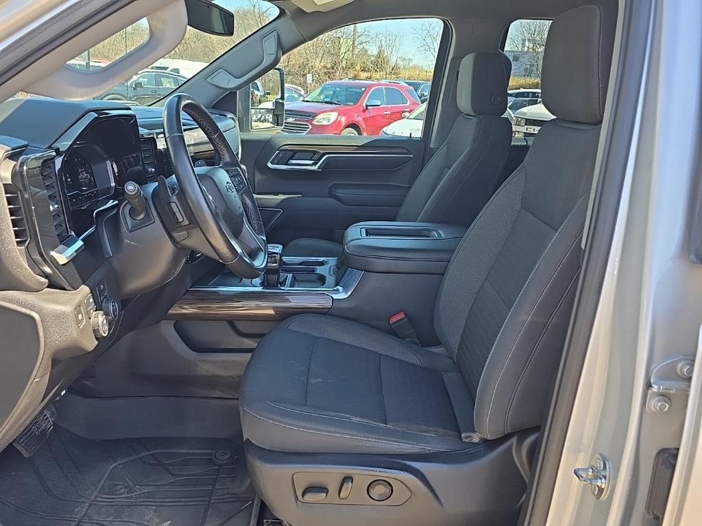 used 2022 Chevrolet Silverado 1500 car, priced at $41,520