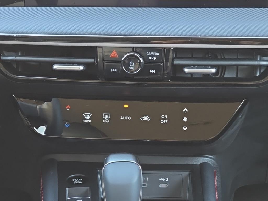 new 2025 Nissan Kicks car, priced at $26,288