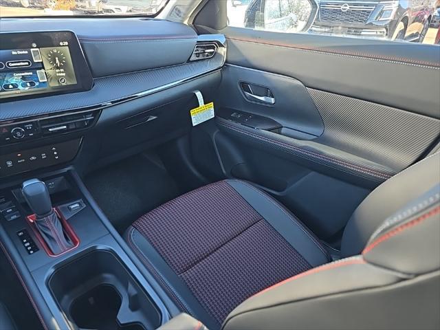 new 2025 Nissan Kicks car, priced at $28,005