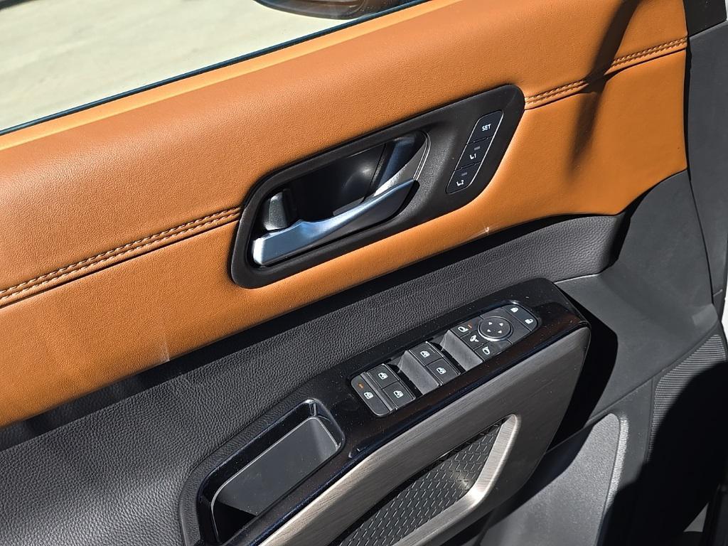 new 2025 Nissan Pathfinder car, priced at $49,403