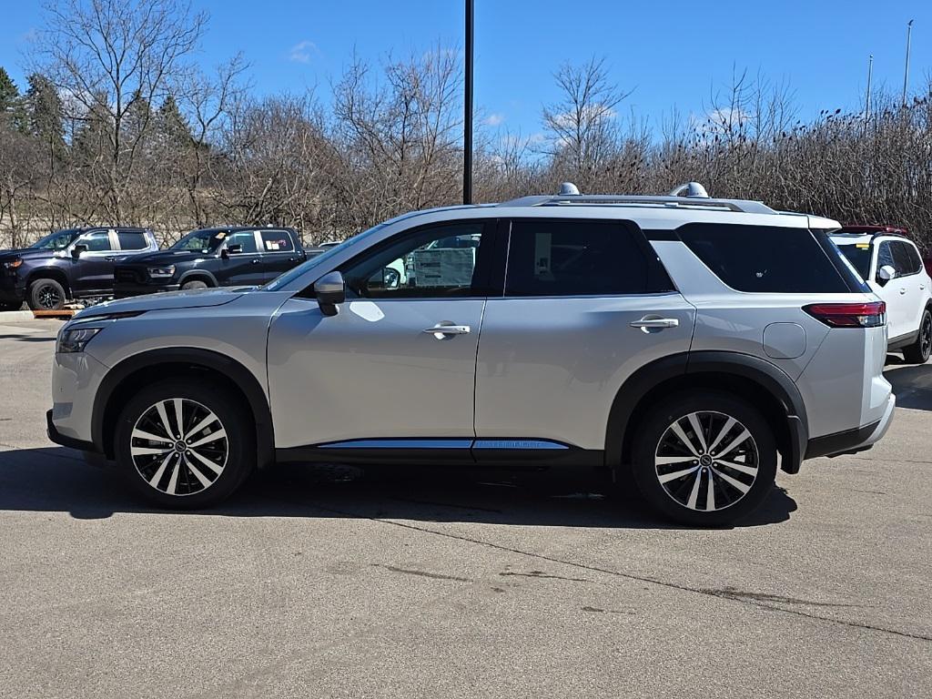 new 2025 Nissan Pathfinder car, priced at $49,403