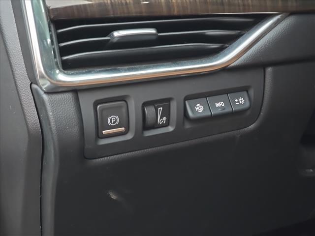 used 2023 Cadillac XT4 car, priced at $29,995