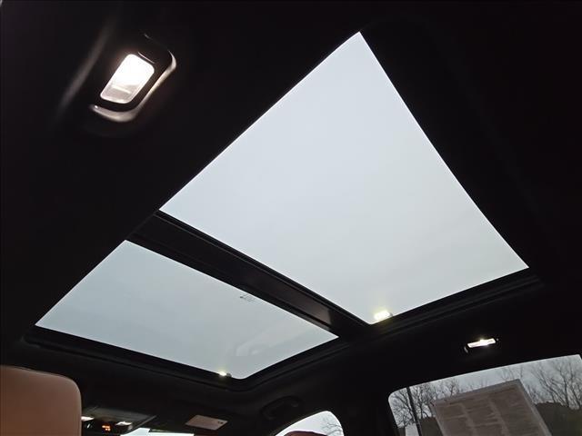 used 2023 Cadillac XT4 car, priced at $29,995