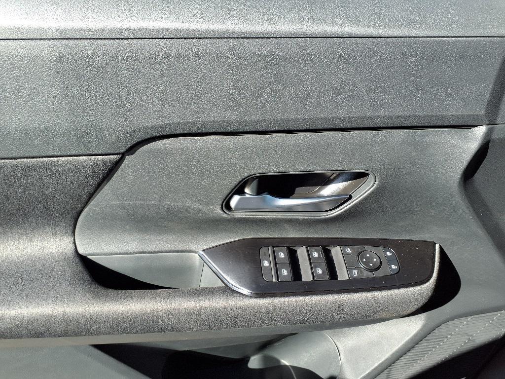 new 2026 Nissan Kicks car, priced at $28,090