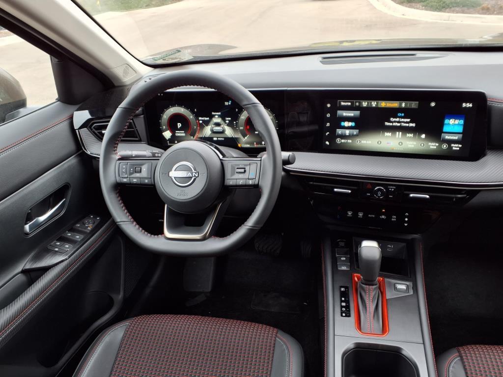 new 2025 Nissan Kicks car, priced at $27,022