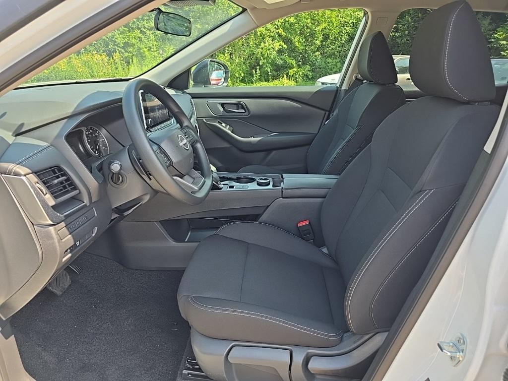 new 2025 Nissan Rogue car, priced at $30,193
