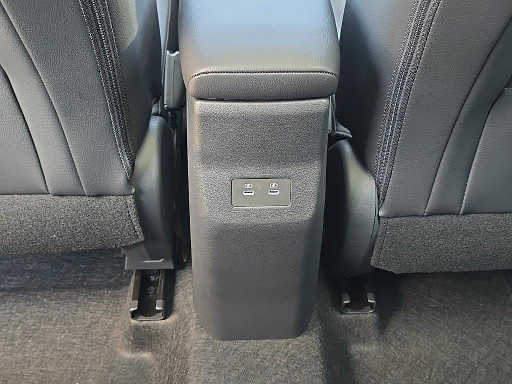 new 2025 Nissan Kicks car, priced at $28,751
