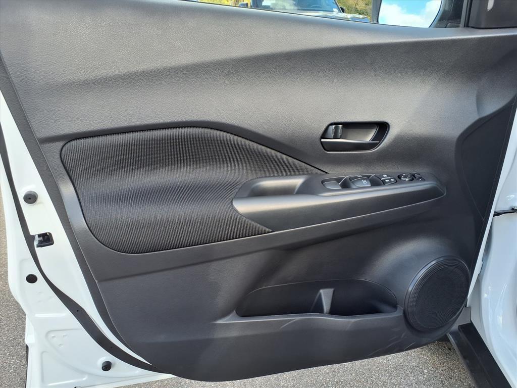 new 2025 Nissan Kicks car, priced at $22,530