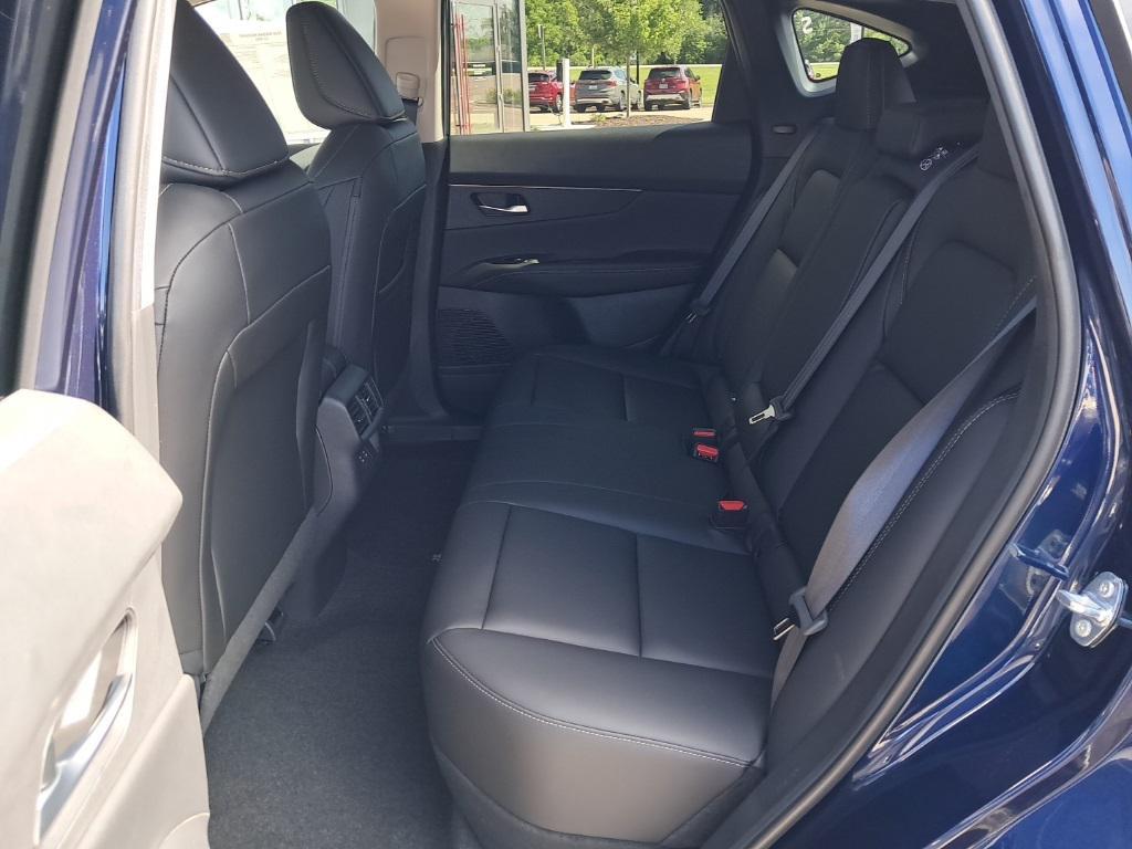 new 2025 Nissan Murano car, priced at $40,022