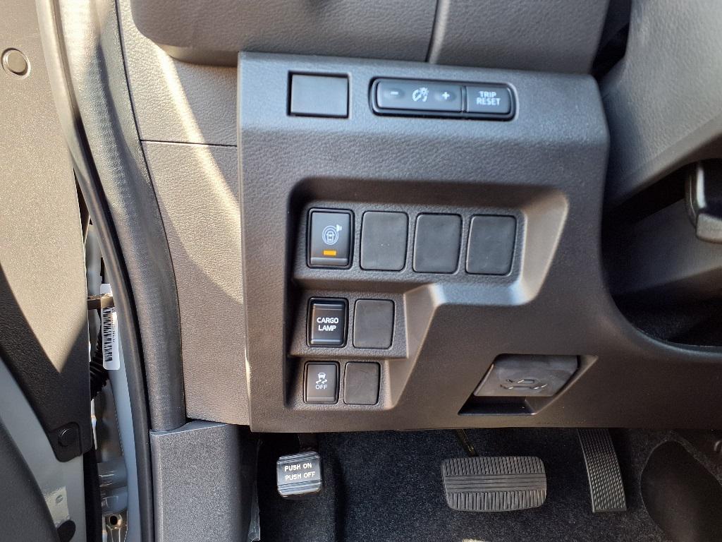 new 2026 Nissan Frontier car, priced at $40,615