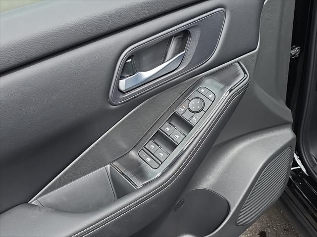 new 2025 Nissan Rogue car, priced at $32,884