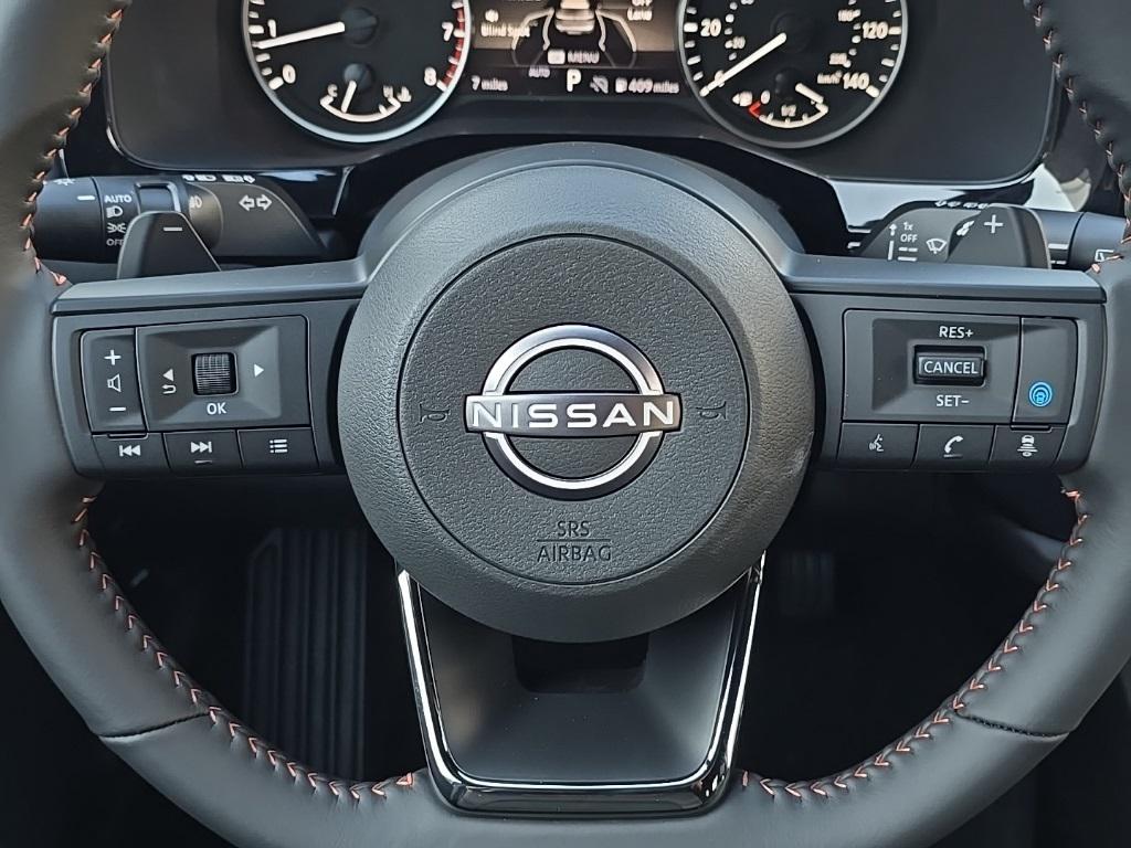 new 2025 Nissan Pathfinder car, priced at $45,678