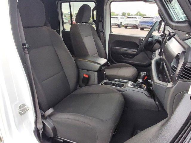 used 2023 Jeep Gladiator car, priced at $35,333