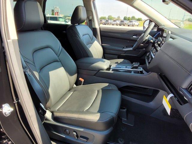 new 2025 Nissan Pathfinder car
