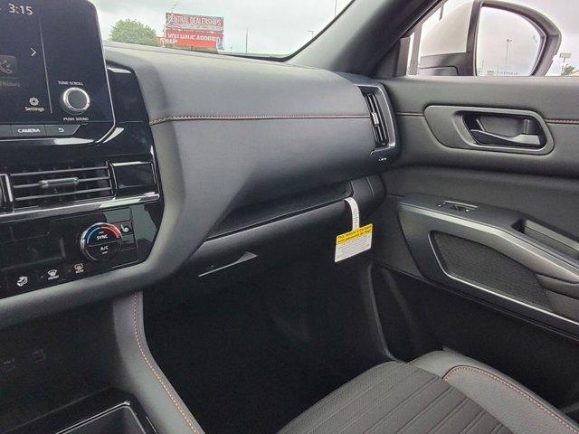 new 2025 Nissan Pathfinder car
