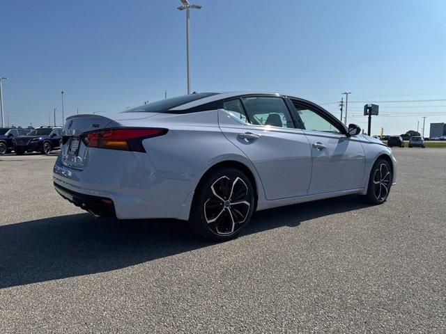 new 2025 Nissan Altima car