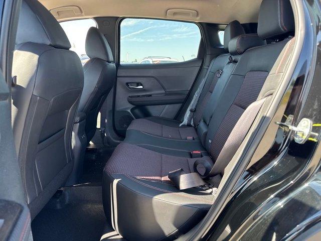 new 2025 Nissan Kicks car