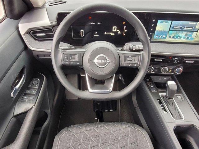new 2025 Nissan Kicks car, priced at $27,780