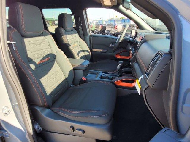 new 2025 Nissan Frontier car