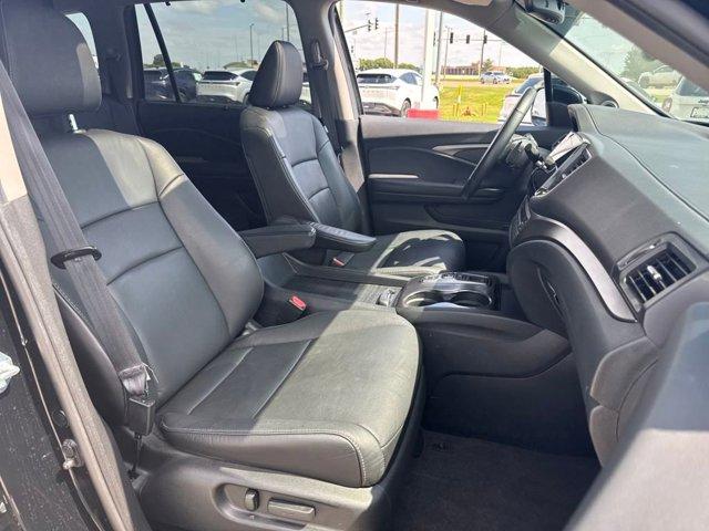 used 2022 Honda Pilot car, priced at $30,995