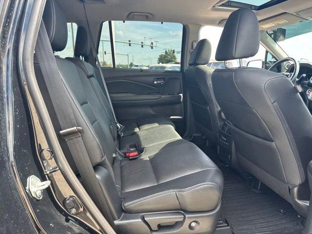 used 2022 Honda Pilot car, priced at $30,995