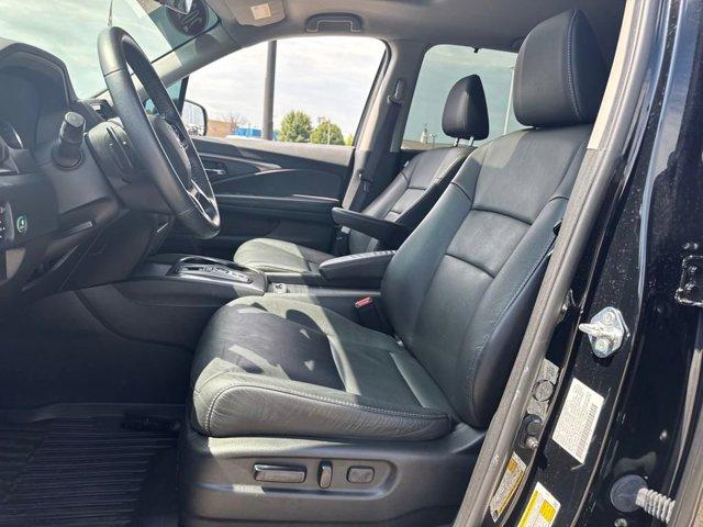 used 2022 Honda Pilot car, priced at $30,995