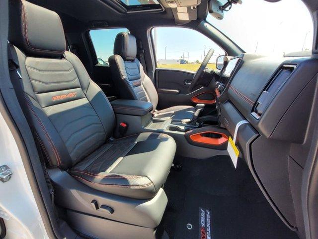 new 2025 Nissan Frontier car