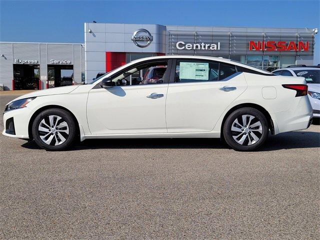 new 2025 Nissan Altima car, priced at $27,750