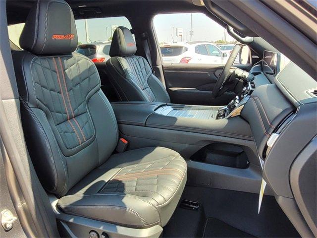 new 2025 Nissan Armada car