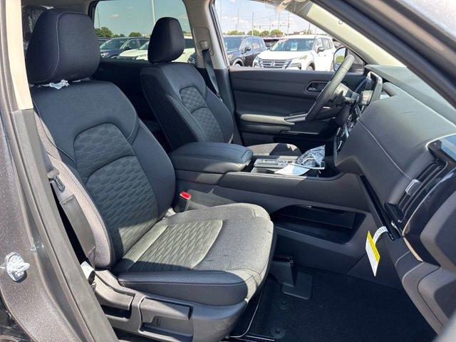 new 2025 Nissan Pathfinder car