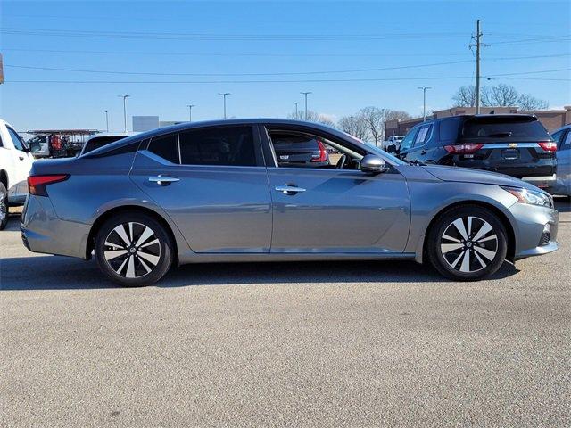 used 2022 Nissan Altima car, priced at $21,556