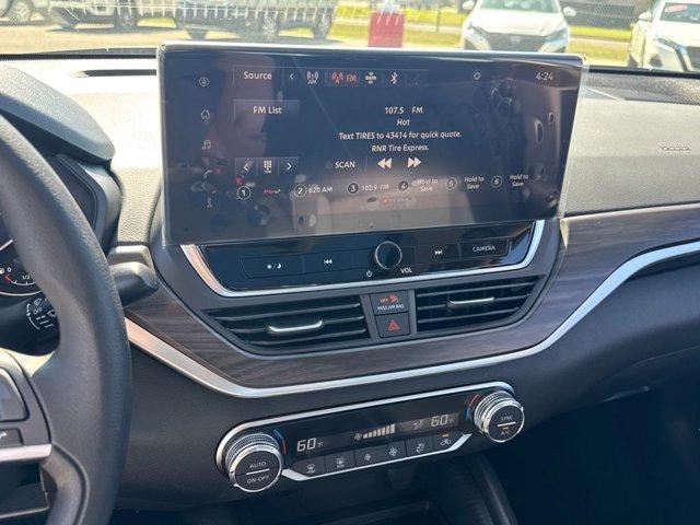 new 2025 Nissan Altima car