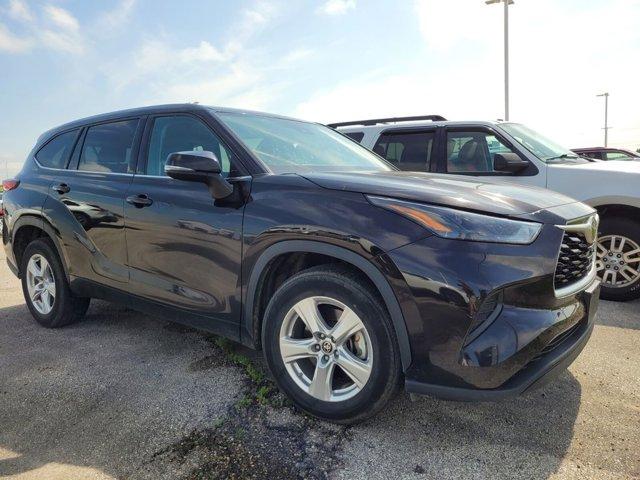 used 2022 Toyota Highlander car, priced at $32,995