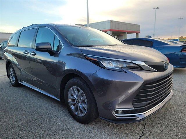used 2023 Toyota Sienna car, priced at $45,316