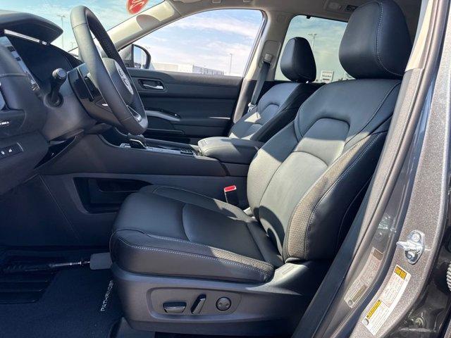 new 2025 Nissan Pathfinder car