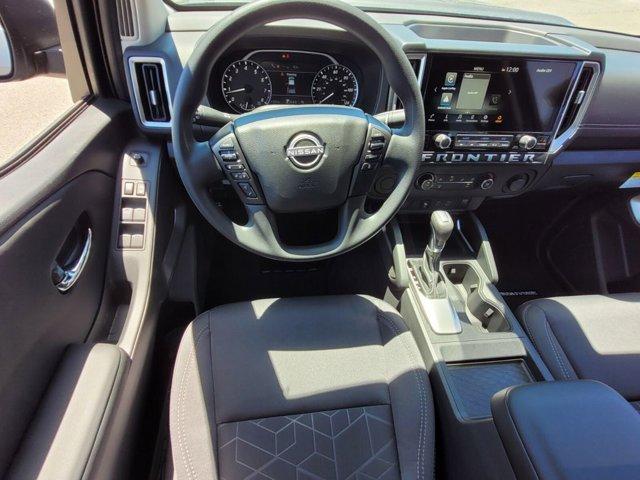 new 2025 Nissan Frontier car
