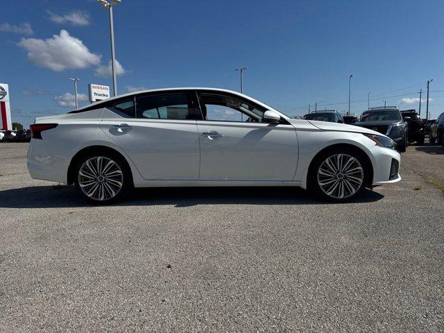 new 2025 Nissan Altima car