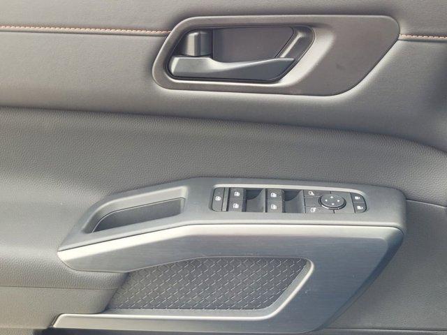 new 2025 Nissan Pathfinder car